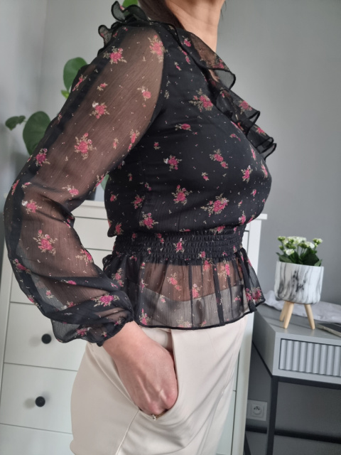 Blouse BIKBOK, open shoulder, size XS Blouse BIKBOK, open shoulder, size XS