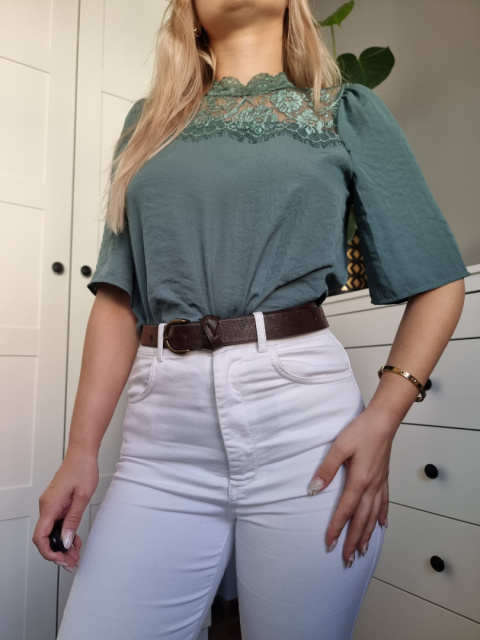 Blouse with lace VERO MODA r. XS Blouse with lace VERO MODA r. XS