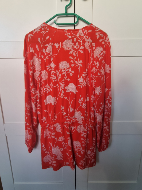 Halena s viskózovým pasem H&M r. 40 Halena s viskózovým pasem H&M r. 40