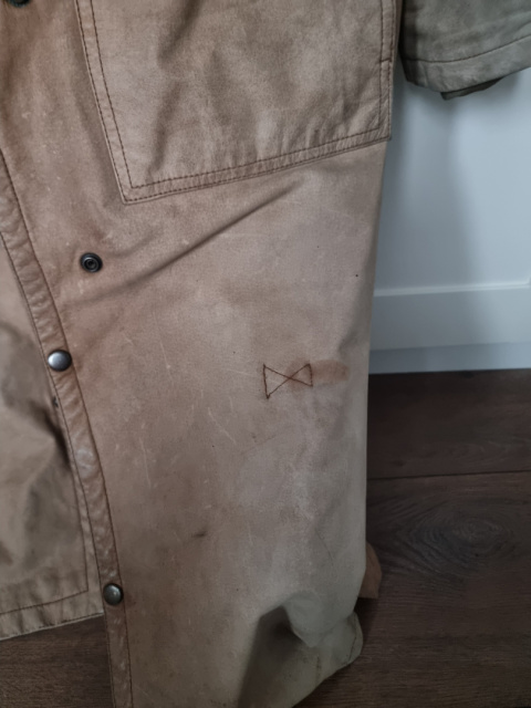 Beige coat made of 100% natural leather from Africa Beige coat made of 100% natural leather from Africa