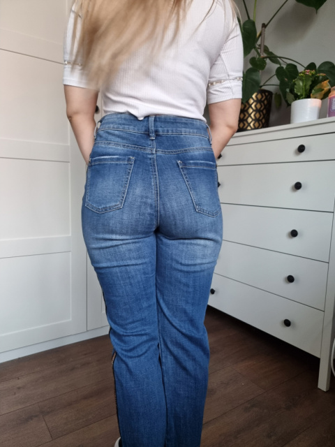 Niebieskie jeansy STRAIGHT, DENIM by TU, r. 8 Niebieskie jeansy STRAIGHT, DENIM by TU, r. 8