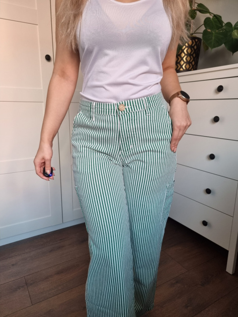 Spodnie w zielone paski dla dziewczynki na 14 lat / 164 cm, Sofie Schnoor Spodnie w zielone paski dla dziewczynki na 14 lat / 164 cm, Sofie Schnoor