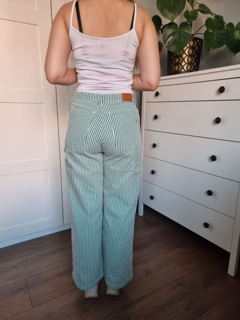 Spodnie w zielone paski dla dziewczynki na 14 lat / 164 cm, Sofie Schnoor Spodnie w zielone paski dla dziewczynki na 14 lat / 164 cm, Sofie Schnoor