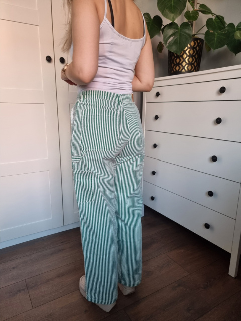 Spodnie w zielone paski dla dziewczynki na 14 lat / 164 cm, Sofie Schnoor Spodnie w zielone paski dla dziewczynki na 14 lat / 164 cm, Sofie Schnoor