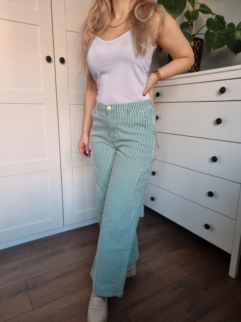 Spodnie w zielone paski dla dziewczynki na 14 lat / 164 cm, Sofie Schnoor Spodnie w zielone paski dla dziewczynki na 14 lat / 164 cm, Sofie Schnoor