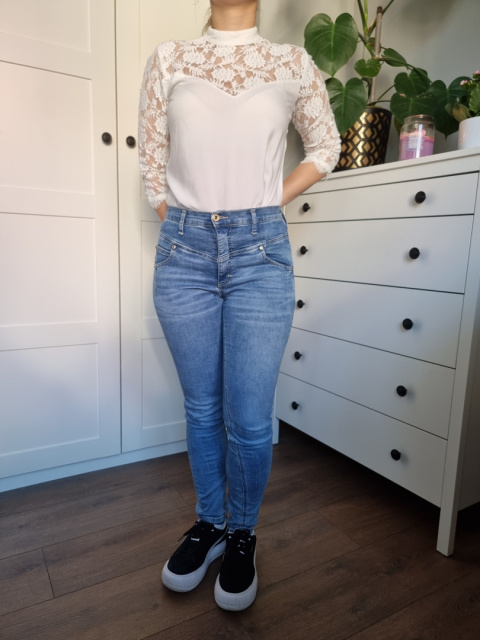 Džíny skinny zvýrazňující postavu Please Džíny skinny zvýrazňující postavu Please