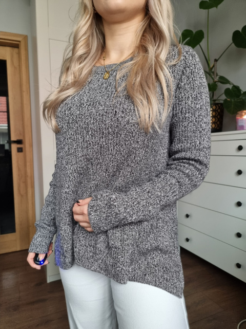 Šedý svetr, bavlna, viskóza, H&M r. L Šedý svetr, bavlna, viskóza, H&M r. L