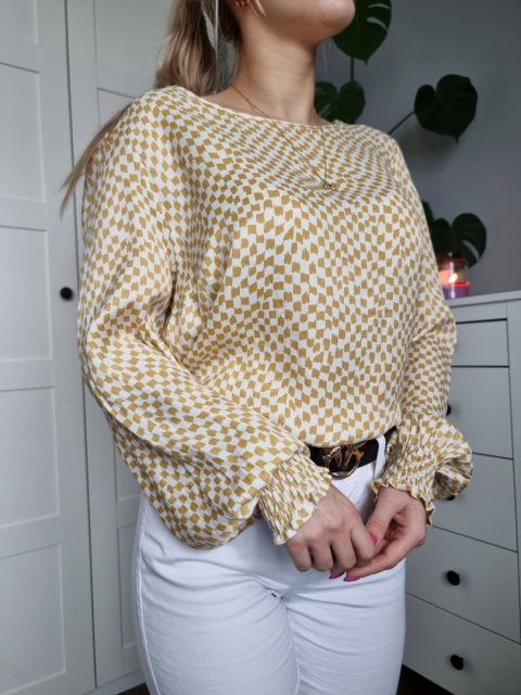 Elegant blouse with white and yellow houndstooth with puffs pink L Elegant blouse with white and yellow houndstooth with puffs pink L