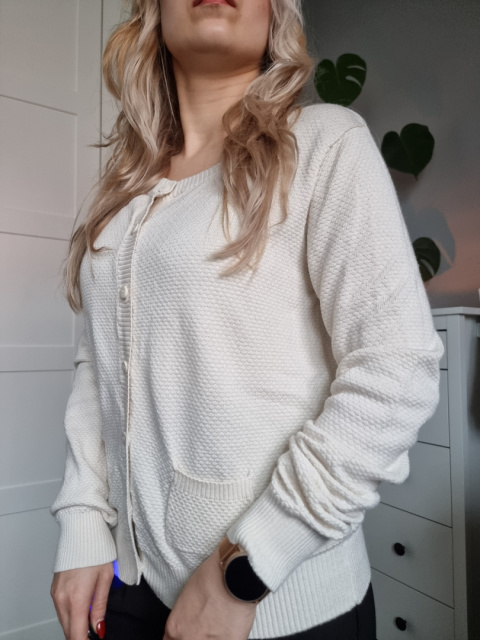 Śmietankowy rozpinany sweterek r. XL Śmietankowy rozpinany sweterek r. XL
