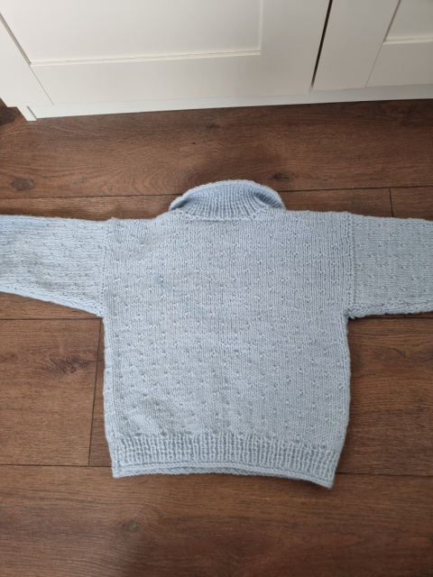 Warm light blue handmade sweater, 6–8 years Warm light blue handmade sweater, 6–8 years