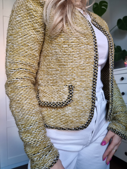 Limetkově zelené sako ala Chanel s vlnou Limetkově zelené sako ala Chanel s vlnou