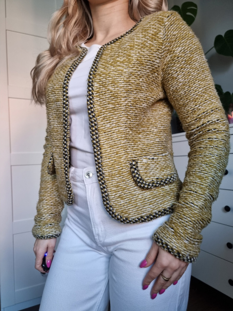 Limetkově zelené sako ala Chanel s vlnou Limetkově zelené sako ala Chanel s vlnou