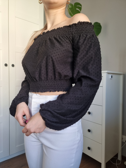 Czarna hiszpanka plumeti Czarna hiszpanka plumeti