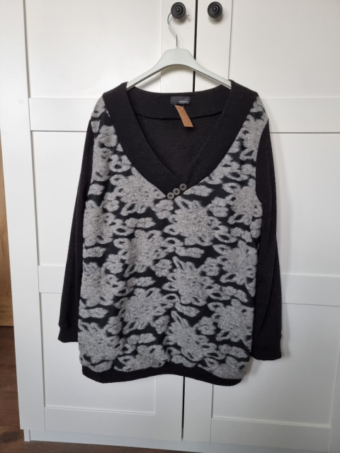 Czarno szary sweter z wełną w stylu vintage Czarno szary sweter z wełną w stylu vintage
