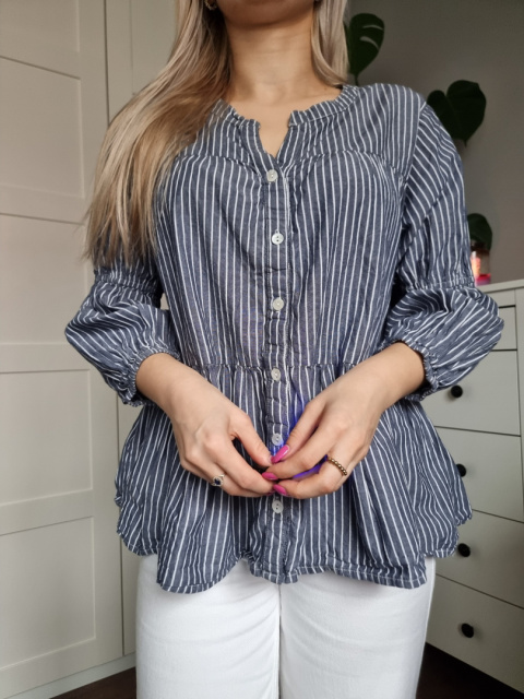 Stalowoniebieska koszula w delikatne paski Stalowoniebieska koszula w delikatne paski