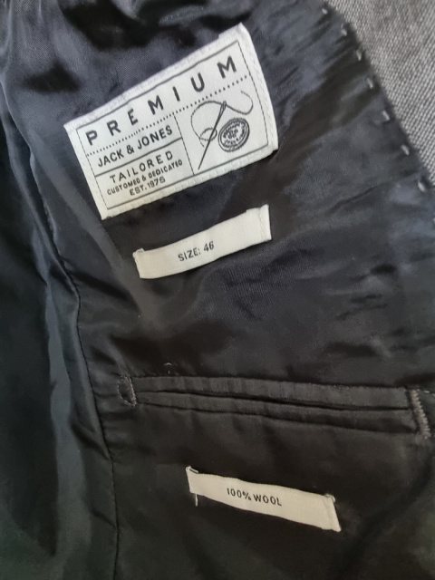 Jasnoszara marynarka Jack&Jones, wełna 100% Jasnoszara marynarka Jack&Jones, wełna 100%