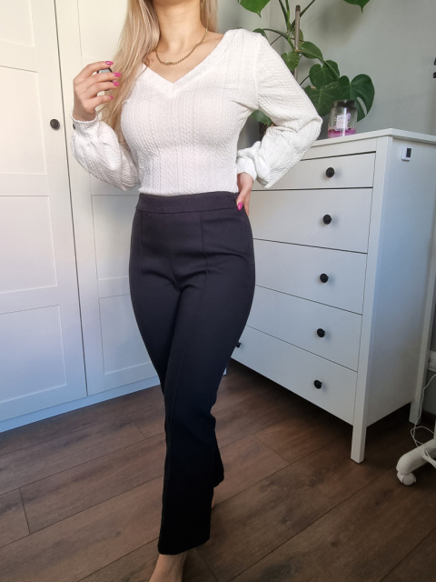 Czarne spodnie Mango typu dzwony cropped Czarne spodnie Mango typu dzwony cropped