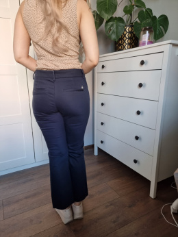 Navy blue cropped flare pants