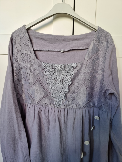Romantic blouse with lace size XL Romantic blouse with lace size XL