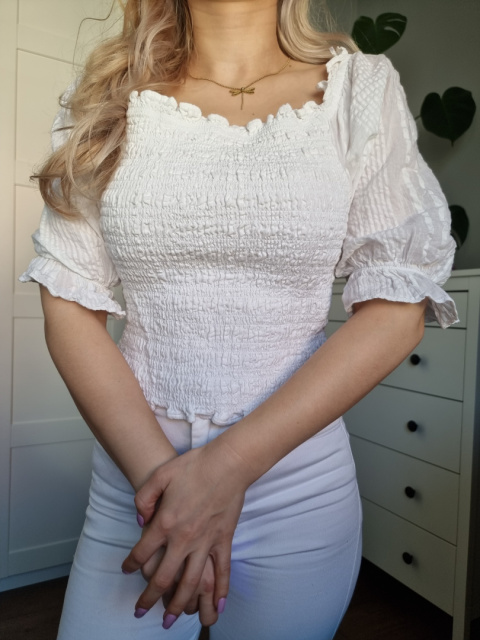 Bílá "plenková" halenka s volánky a nabíranými rukávy, velikost S Bílá "plenková" halenka s volánky a nabíranými rukávy, velikost S
