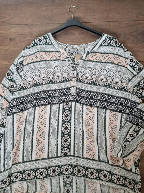 Koszula boho z guzikamia w pastelowe wzory, wiskoza, oversize Koszula boho z guzikamia w pastelowe wzory, wiskoza, oversize