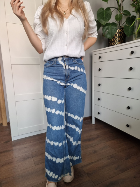 Jeasy w łaty z farby dla dziewczynki 158 cm / r. S Jeasy w łaty z farby dla dziewczynki 158 cm / r. S