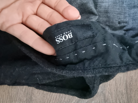 Spodnie z wełny dziewiczej Hugo Boss Spodnie z wełny dziewiczej Hugo Boss