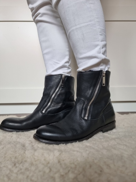 Czarne ocieplane niskie botki Burberry skóra naturalna, futerko r 38 Czarne ocieplane niskie botki Burberry skóra naturalna, futerko r 38