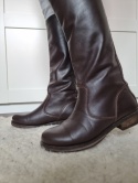 Chocolate Guess boots, size 38