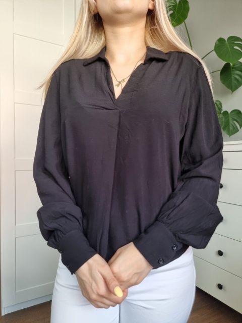 Elegancka kobieca koszula, czarna, wiskoza, mankiety Elegancka kobieca koszula, czarna, wiskoza, mankiety