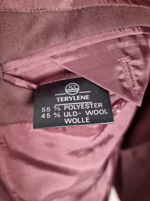 Burgundowa marynarka / żakiet plus size z wełną KINGSTON Burgundowa marynarka / żakiet plus size z wełną KINGSTON
