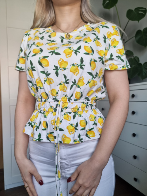 White blouse with lemons, cotton, size S White blouse with lemons, cotton, size S
