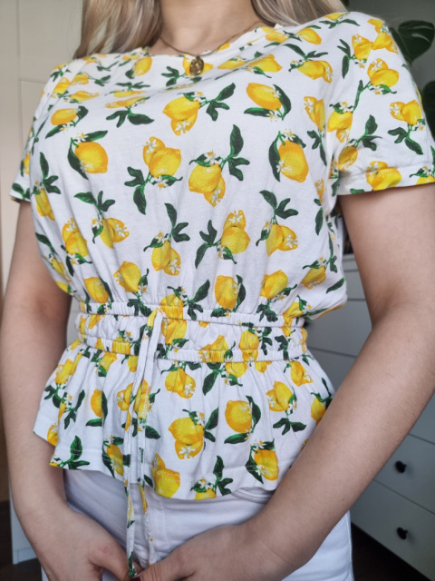 White blouse with lemons, cotton, size S White blouse with lemons, cotton, size S