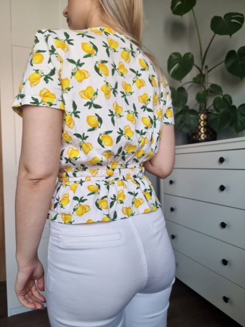 White blouse with lemons, cotton, size S White blouse with lemons, cotton, size S