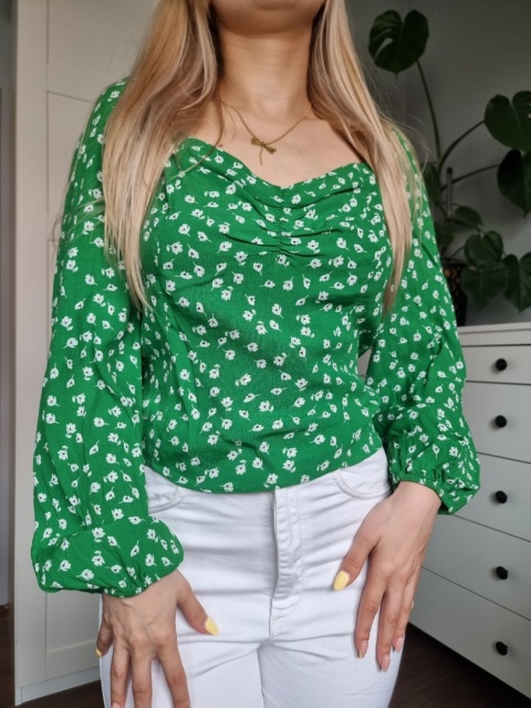 Zielona bluzka z bukami w kwiatuszki, r. L, wiskoza Zielona bluzka z bukami w kwiatuszki, r. L, wiskoza