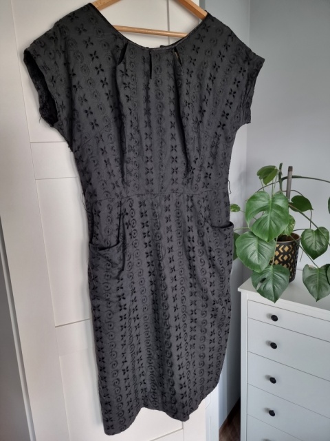 Black embroidered dress with pockets, size M Black embroidered dress with pockets, size M