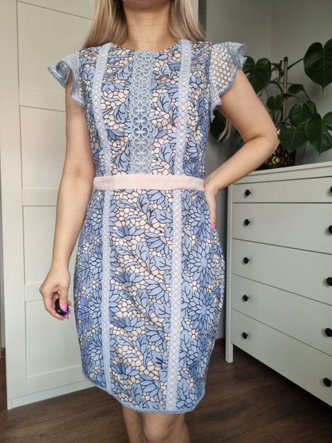 Sukienka z koronką baby blue i jasny róż, kwiaty, na wesele, chrzciny Sukienka z koronką baby blue i jasny róż, kwiaty, na wesele, chrzciny