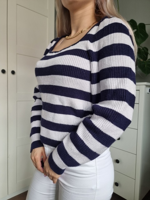 Sweter w paski z dekoldem karo Mango r. S Sweter w paski z dekoldem karo Mango r. S