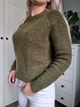 Ciemnozielony oliwkowy sweter Wełna Moher coasy milutki ciepły