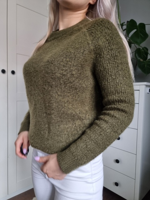 Ciemnozielony oliwkowy sweter Wełna Moher coasy milutki ciepły