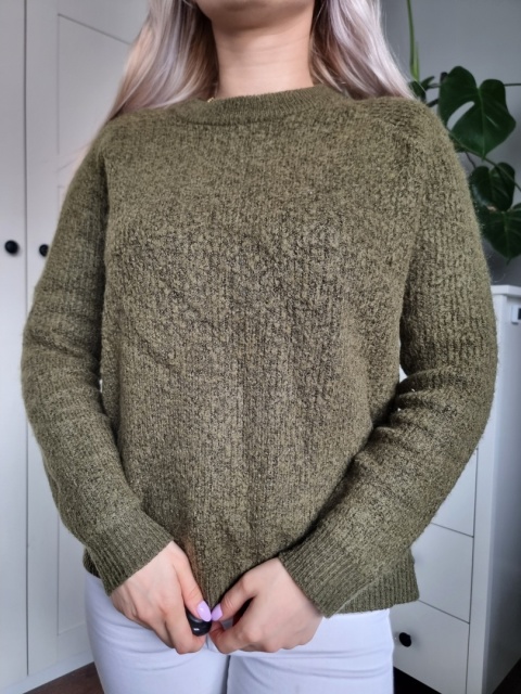 Ciemnozielony oliwkowy sweter Wełna Moher coasy milutki ciepły Ciemnozielony oliwkowy sweter Wełna Moher coasy milutki ciepły