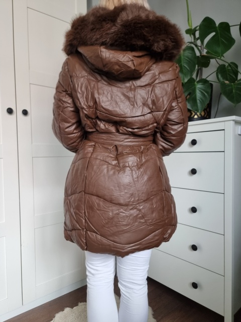 Zimowa kurtka płaszczyk parka czekoladowa XXL - 6XL z kapturem i futerkiem Zimowa kurtka płaszczyk parka czekoladowa XXL - 6XL z kapturem i futerkiem