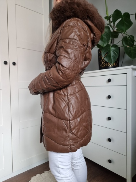 Zimowa kurtka płaszczyk parka czekoladowa XXL - 6XL z kapturem i futerkiem Zimowa kurtka płaszczyk parka czekoladowa XXL - 6XL z kapturem i futerkiem