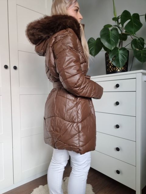 Zimowa kurtka płaszczyk parka czekoladowa XXL - 6XL z kapturem i futerkiem Zimowa kurtka płaszczyk parka czekoladowa XXL - 6XL z kapturem i futerkiem