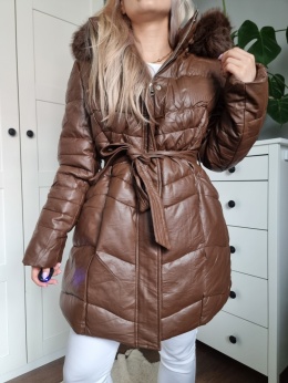 Zimowa kurtka płaszczyk parka czekoladowa XXL - 6XL z kapturem i futerkiem